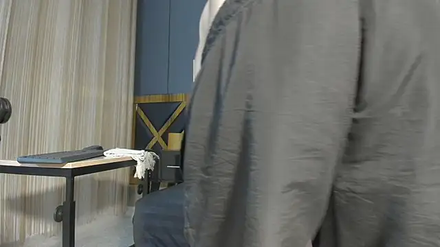 Rhaegal hot online show from 12/18/24, 08:47