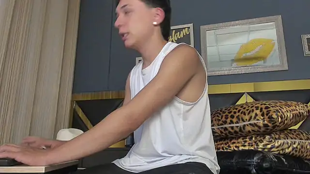 Rhaegal hot online show from 02/06/25, 12:48