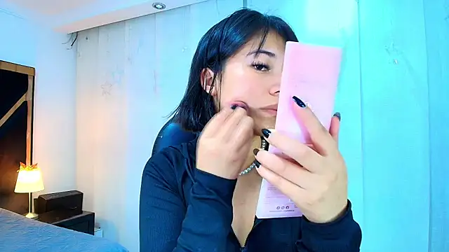 lina bedoya  online show from 02/02/26, 11:42