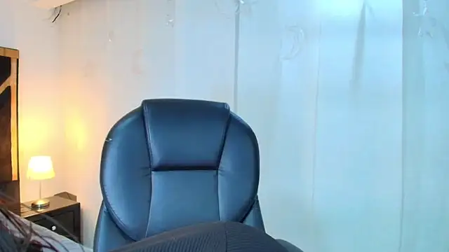lina bedoya  online show from 05/08/26, 11:37