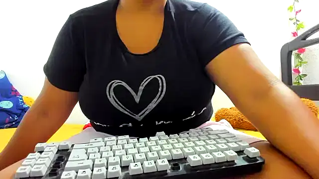 Kika teem online show from 01/19/26, 01:15