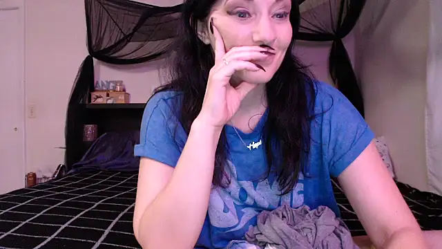 CrystalLakeXO online show from 06/30/26, 04:57