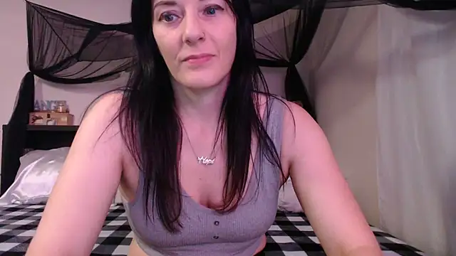 CrystalLakeXO online show from 07/16/26, 08:20