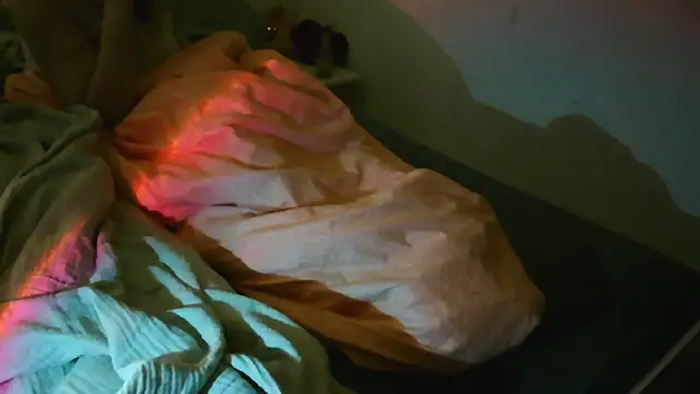 Everydayonli online show from 10/12/25, 08:35