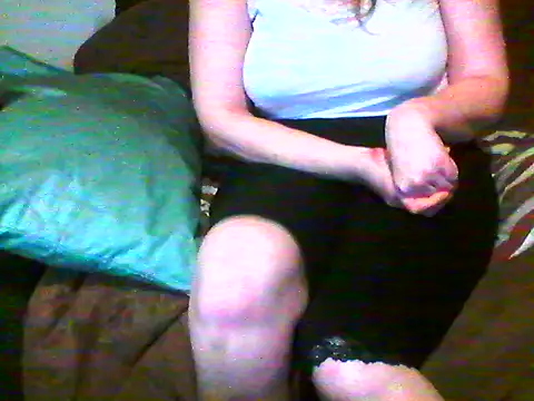 Snapshot of Everydayonli chatting on 03/11/26, 08:26 Everydayonli online show from 03/11/26, 08:26