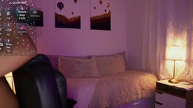 SaraParisi online show from 10/10/25, 10:53