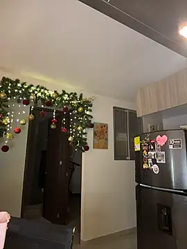 SaraParisi online show from 11/24/25, 10:53