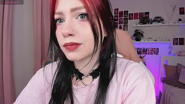 arielabradberry online show from 02/12/25, 03:49