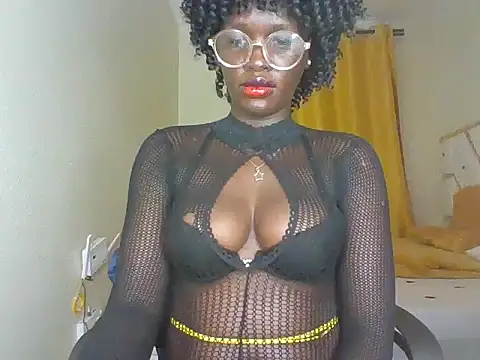 cutesmiling online show from 03/18/25, 05:31