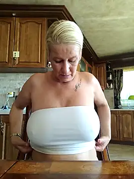 Lotus-blume1 online show from 09/21/25, 08:49