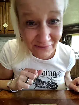 Lotus-blume1 online show from 10/07/25, 08:33