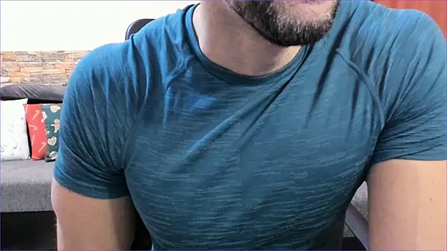 HotHunkTrainer online show from 03/06/25, 09:14