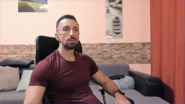 HotHunkTrainer online show from 10/25/25, 07:16