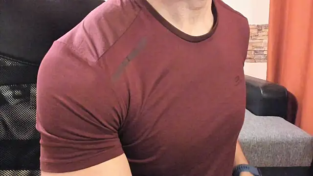 HotHunkTrainer online show from 03/28/26, 08:47