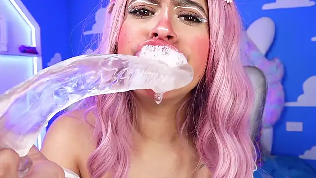 miss romyna online show from 02/18/25, 11:11