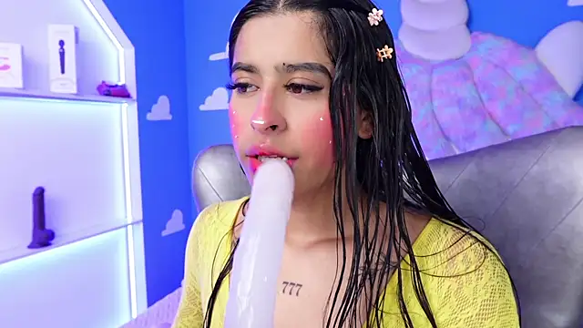 miss romyna online show from 03/07/25, 02:23