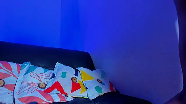 emperatrizhotwolf online show from 02/25/25, 10:15