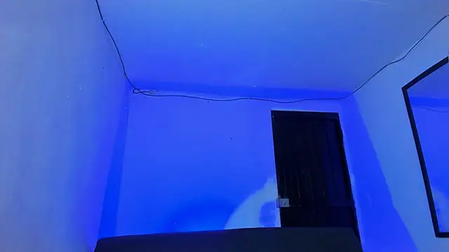 emperatrizhotwolf online show from 02/27/25, 10:48