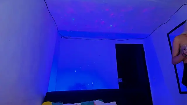 emperatrizhotwolf online show from 03/06/25, 05:24