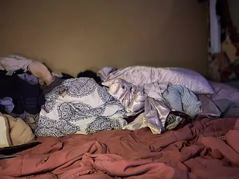 fatpus1169 online show from 12/24/24, 04:22