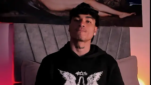 Thomas Fit1 online show from 11/04/25, 02:21