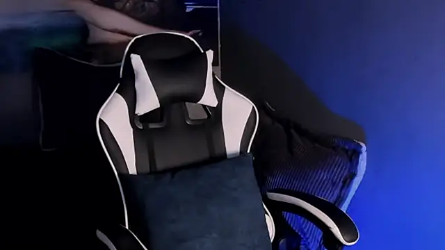 Thomas Fit1 online show from 03/24/26, 01:43