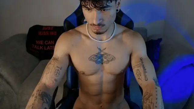 Snapshot of Thomas_Fit1 chatting on 07/12/26, 12:51 Thomas Fit1 online show from 07/12/26, 12:51