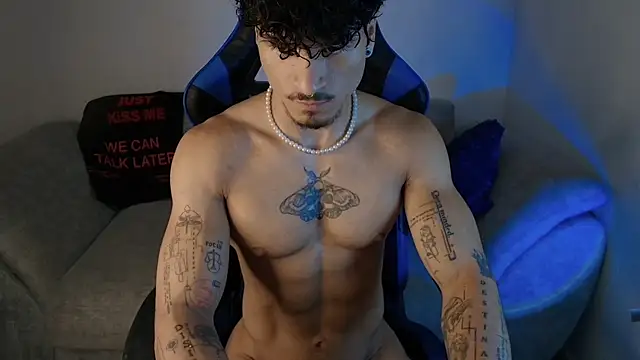 Snapshot of Thomas_Fit1 chatting on 07/15/26, 12:54 Thomas Fit1 online show from 07/15/26, 12:54