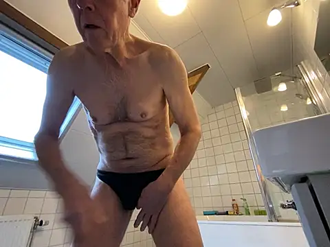 martxxxxx online show from 12/25/24, 10:28