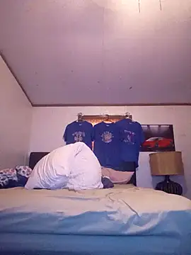 Xoc8  online show from 01/17/25, 07:49