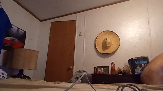 Xoc8  online show from 02/11/25, 10:04