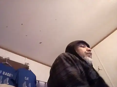 Xoc8  online show from 02/22/25, 03:45