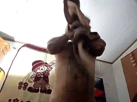 Xoc8  online show from 12/20/25, 07:32