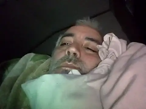 Xoc8  online show from 02/06/26, 04:17