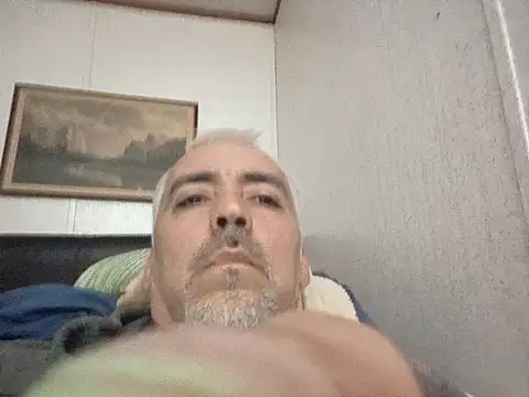 Xoc8  online show from 03/17/26, 11:08