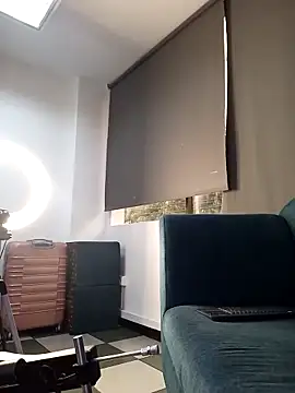 AnthonelaDuque online show from 12/17/25, 11:38