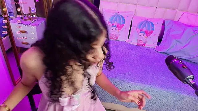 anahi maite online show from 02/04/25, 08:06