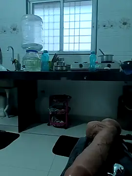 Snapshot of Selina_6 chatting on 01/30/25, 12:59 Selina 6 online show from 01/30/25, 12:59