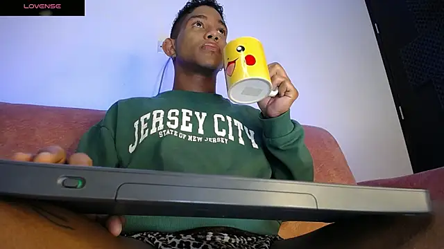 Palo santo online show from 03/25/26, 07:47