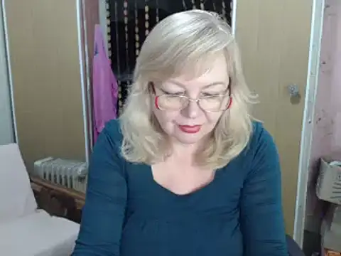 EvelynLoveShy online show from 12/29/24, 02:31