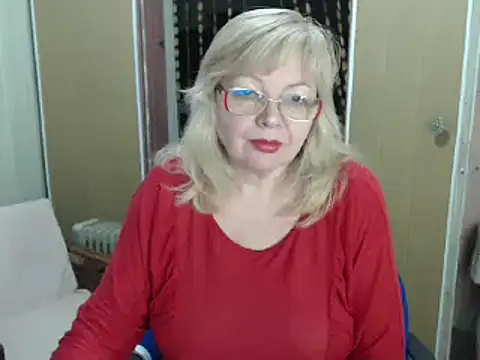 EvelynLoveShy online show from 12/29/24, 06:38