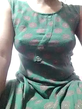 rituporna2004 online show from 01/18/25, 06:56