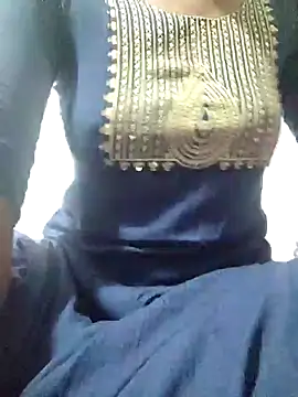 rituporna2004 online show from 01/18/25, 12:26