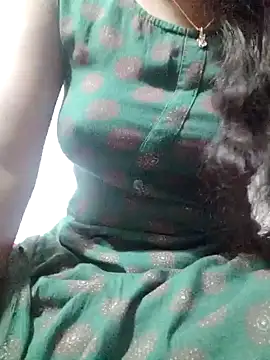 rituporna2004 online show from 01/28/25, 03:04