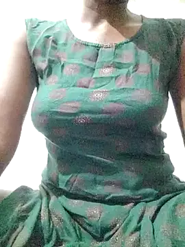 rituporna2004 online show from 03/19/25, 02:46