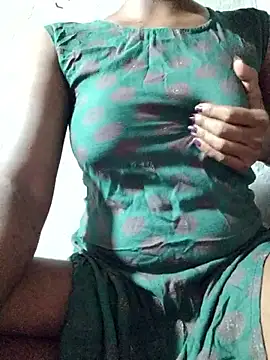 rituporna2004 online show from 10/27/25, 01:59