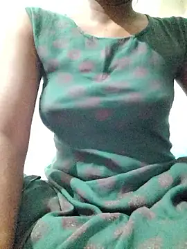 rituporna2004 online show from 01/15/26, 02:49