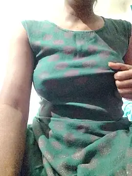 Snapshot of rituporna2004 chatting on 01/17/26, 03:00 rituporna2004 online show from 01/17/26, 03:00