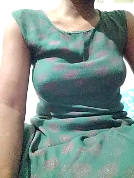 Snapshot of rituporna2004 chatting on 02/09/26, 02:10 rituporna2004 online show from 02/09/26, 02:10