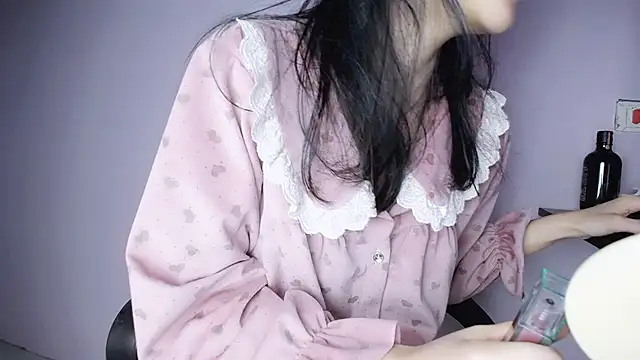 Baenee online show from 01/12/25, 01:05